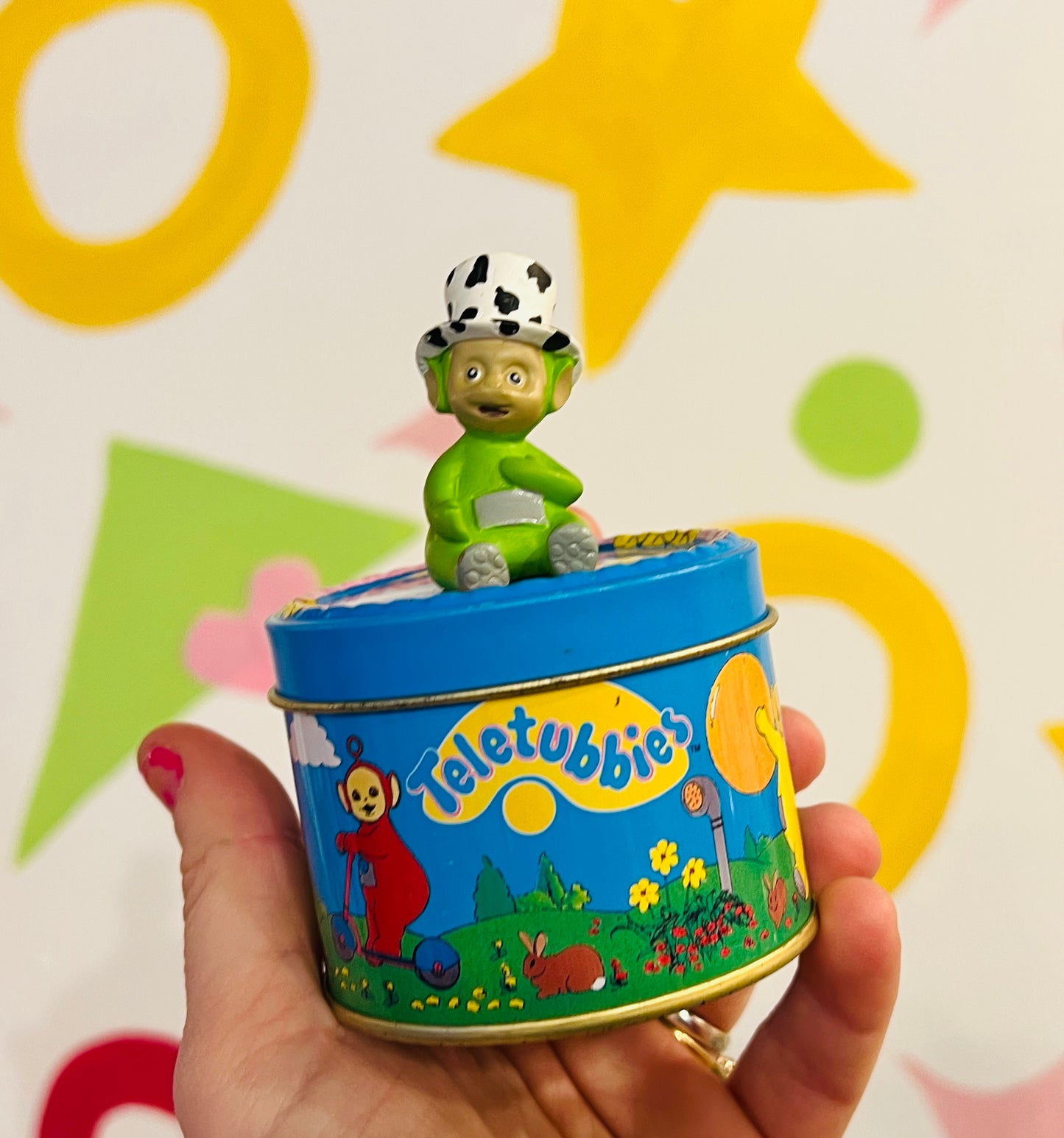 1996 Dipsy Teletubby sweet tin with lid (no sweets)