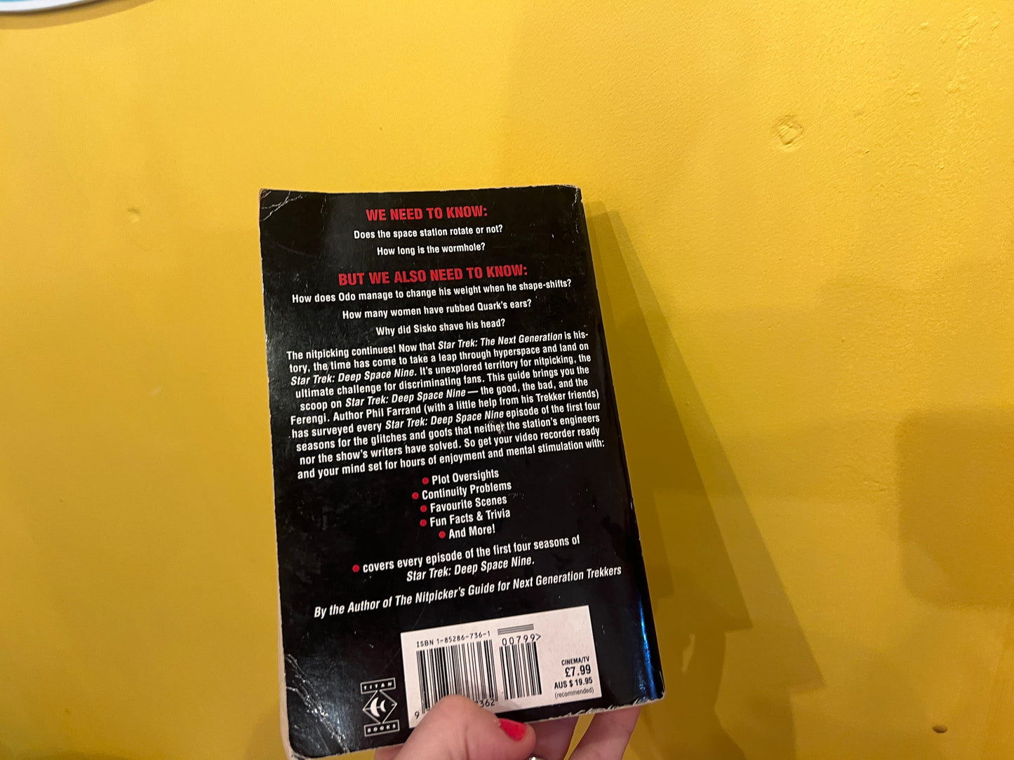 Vintage Star Trek The Next Generation book - Dyson Sphere