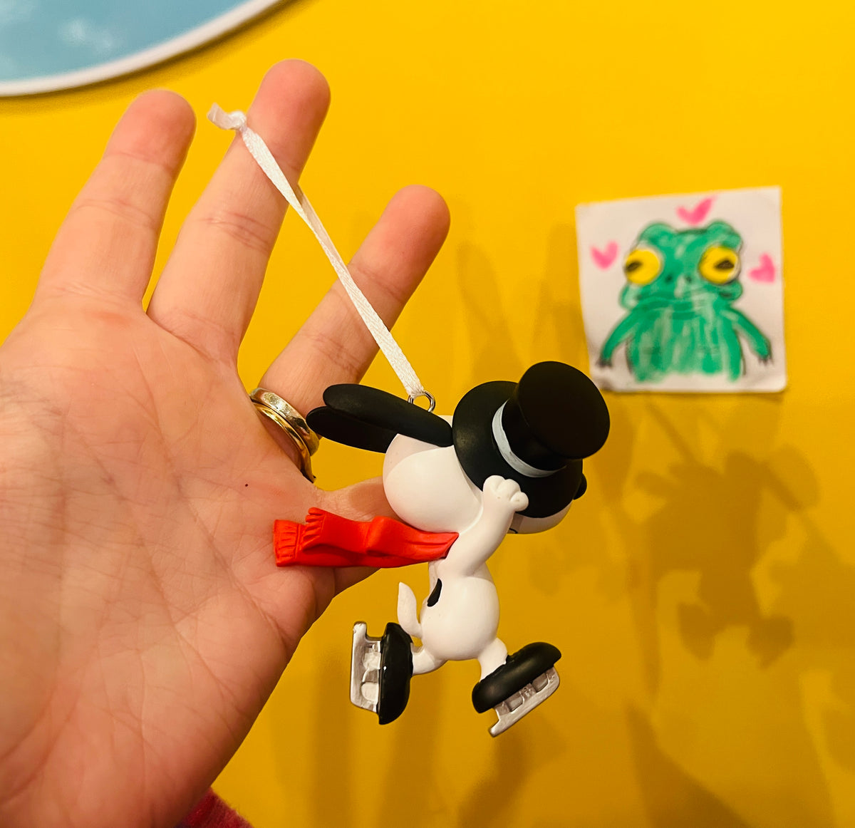 Hallmark Peanuts Snoopy Skiing