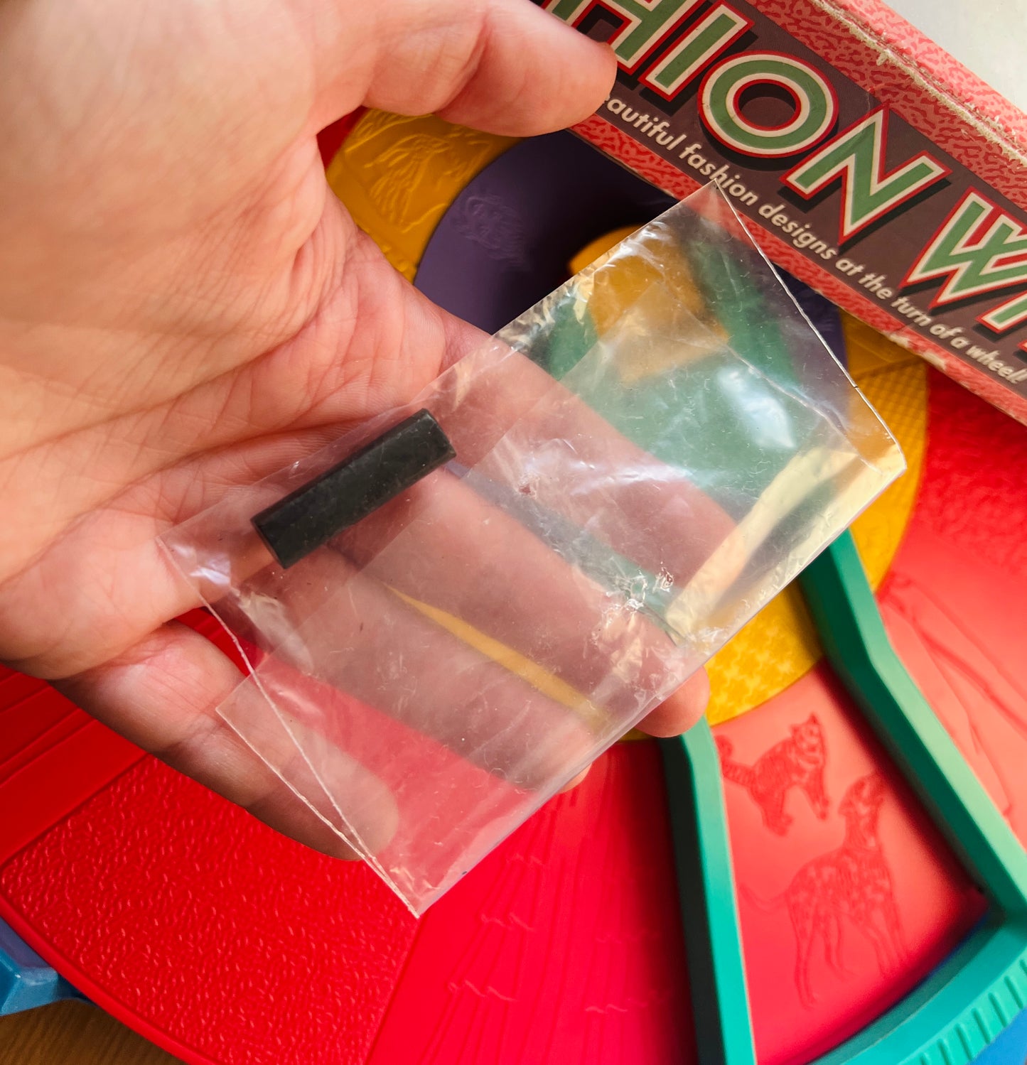 RARE Vintage 90s Fashion Wheel - Complete!