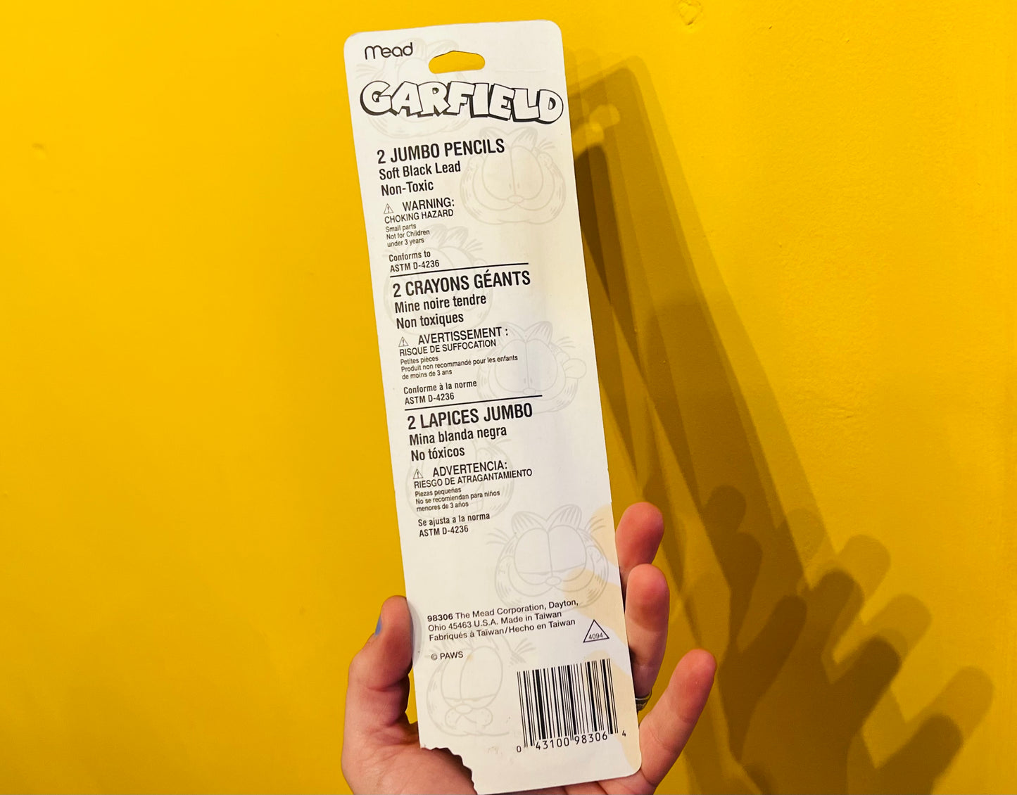 Official vintage Garfield pencil set in packaging