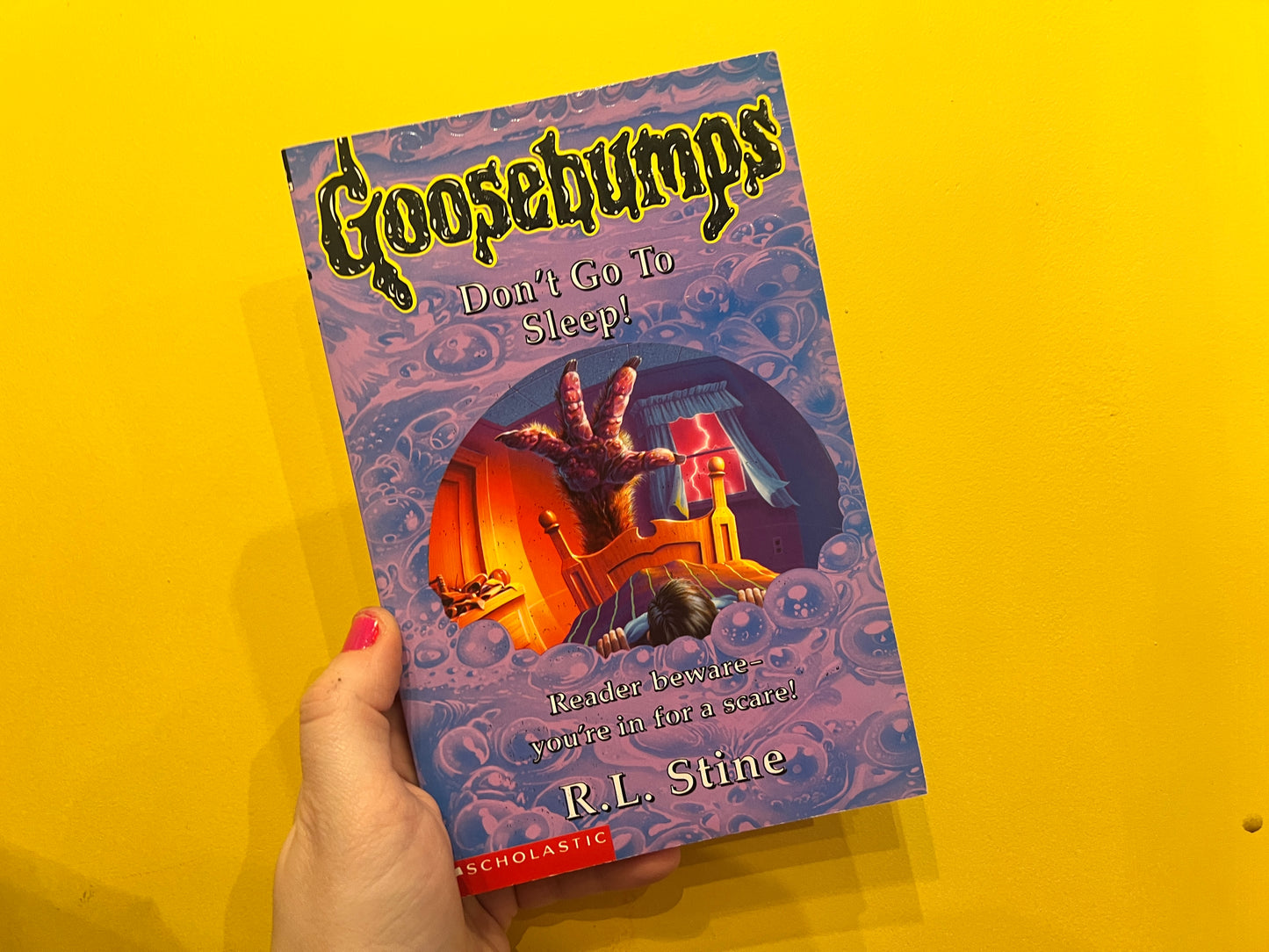 ( 54) Don’t Go To Sleep Goosebumps book