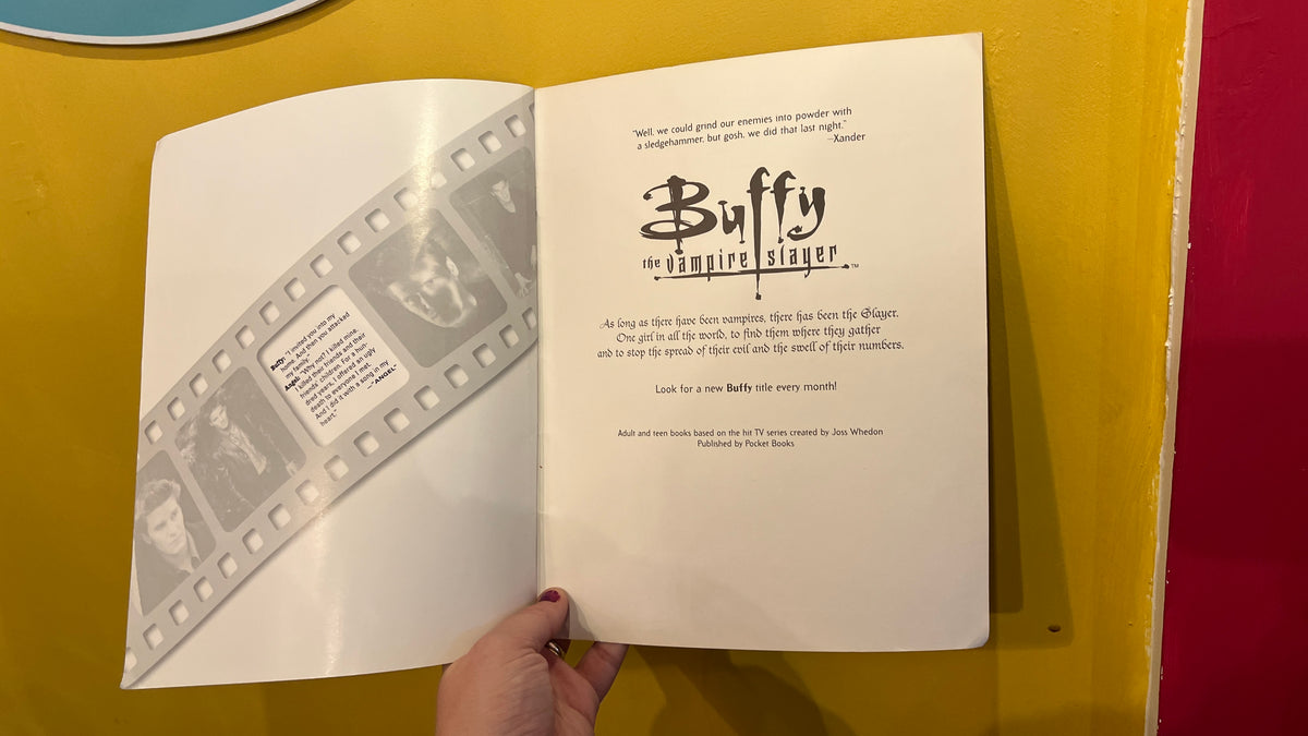 1999 The Essential Angel Buffy the Vampire Slayer poster book