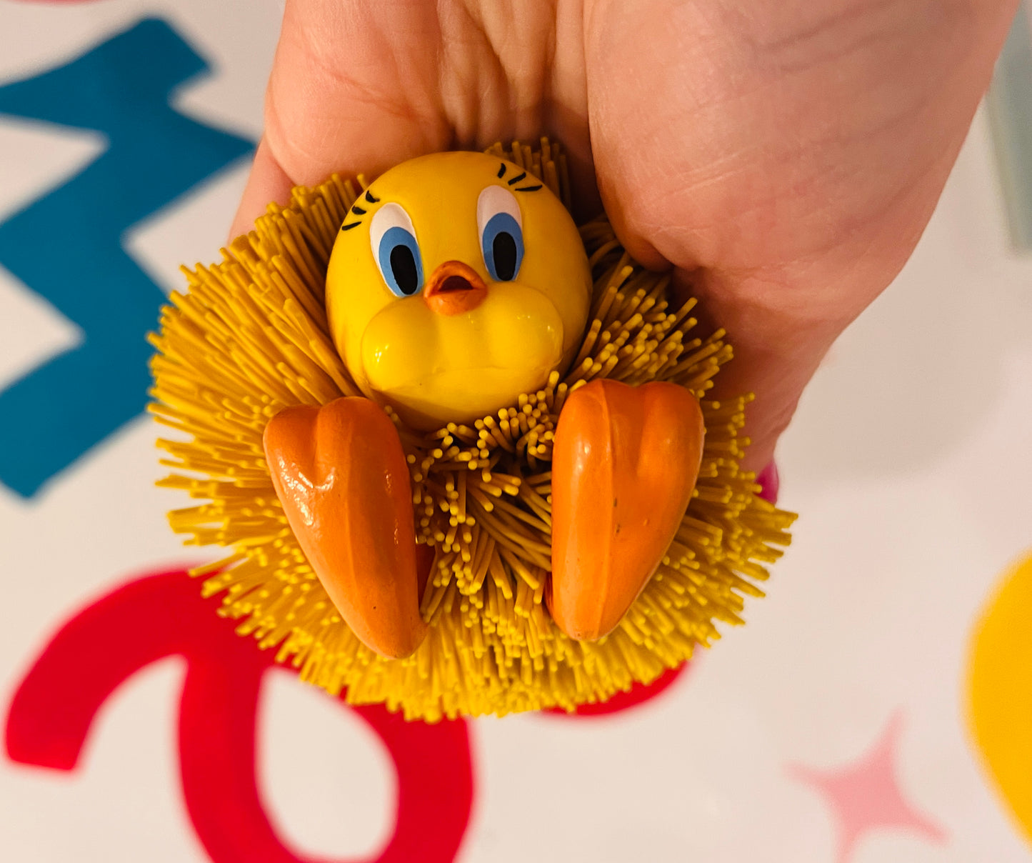 Loony Tunes Tweety Bird Kiosk Ball