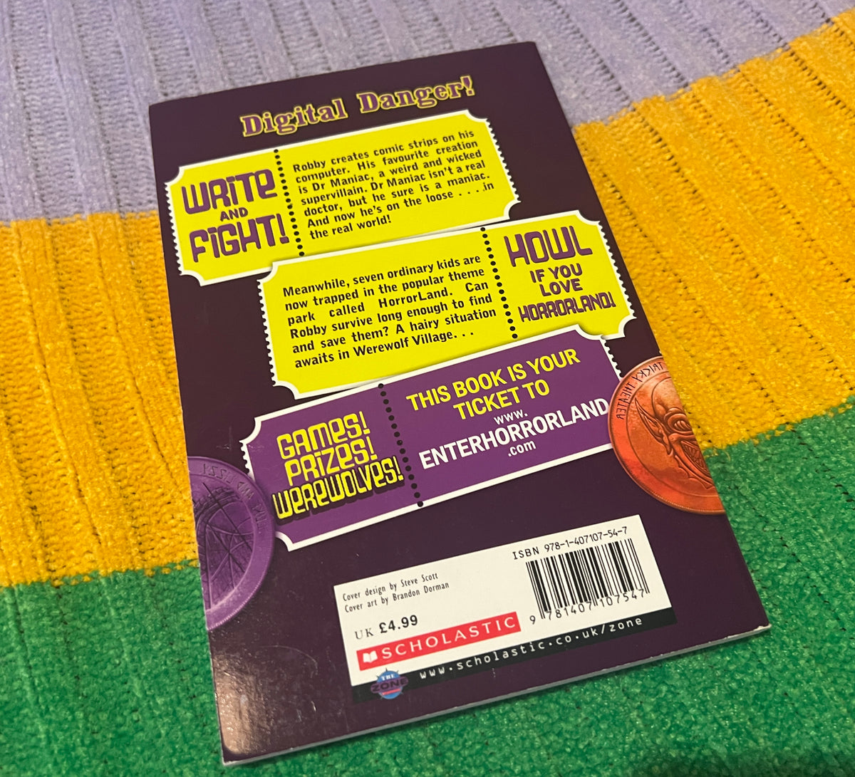 Horrorland - Dr Maniac vs Robbie Schwartz Goosebumps book