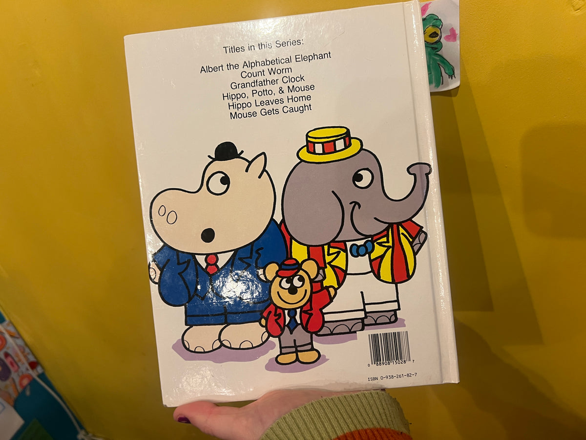 Rare 1982 Hippo Porto & Mouse book
