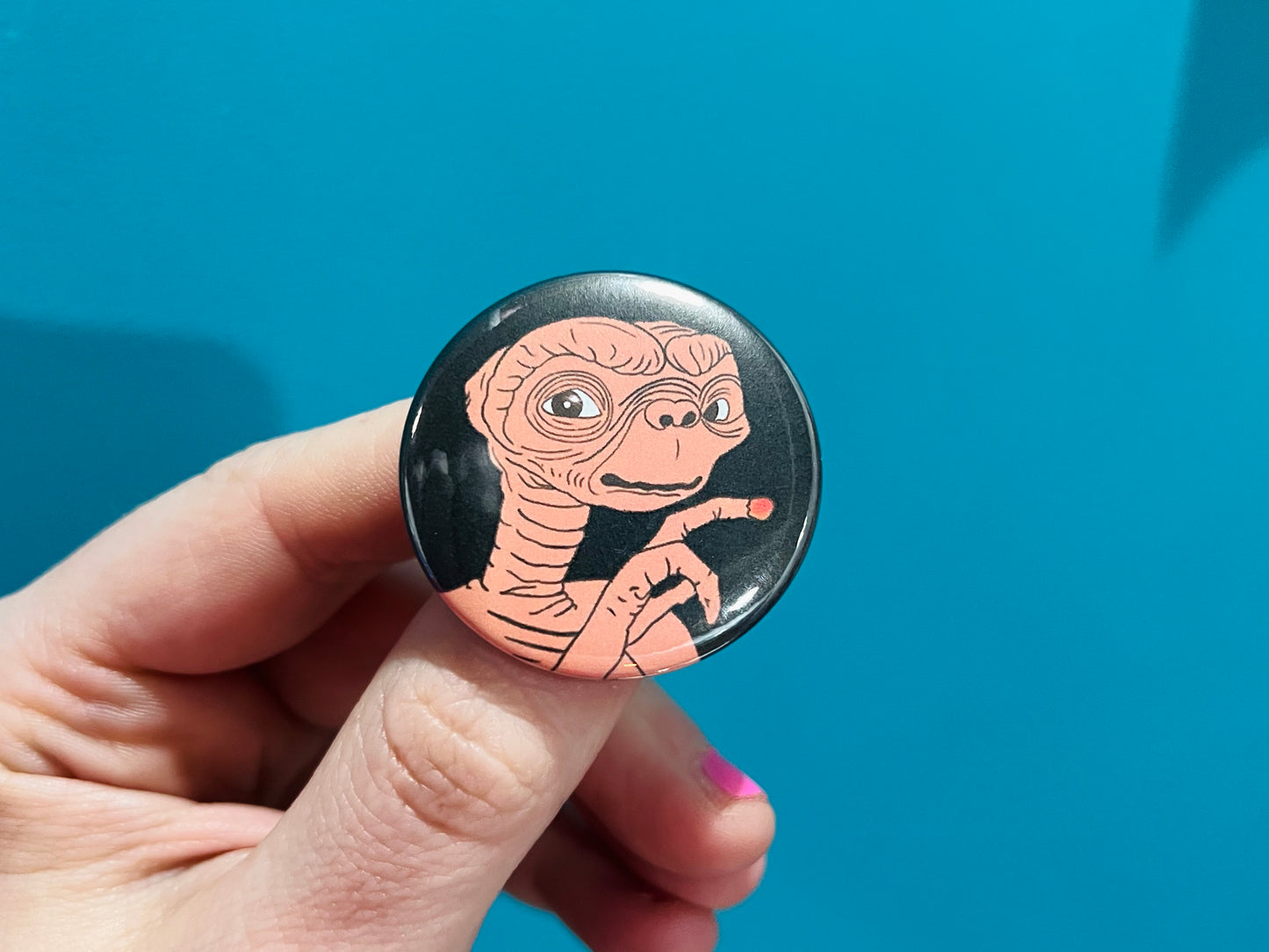 ET alien button badge