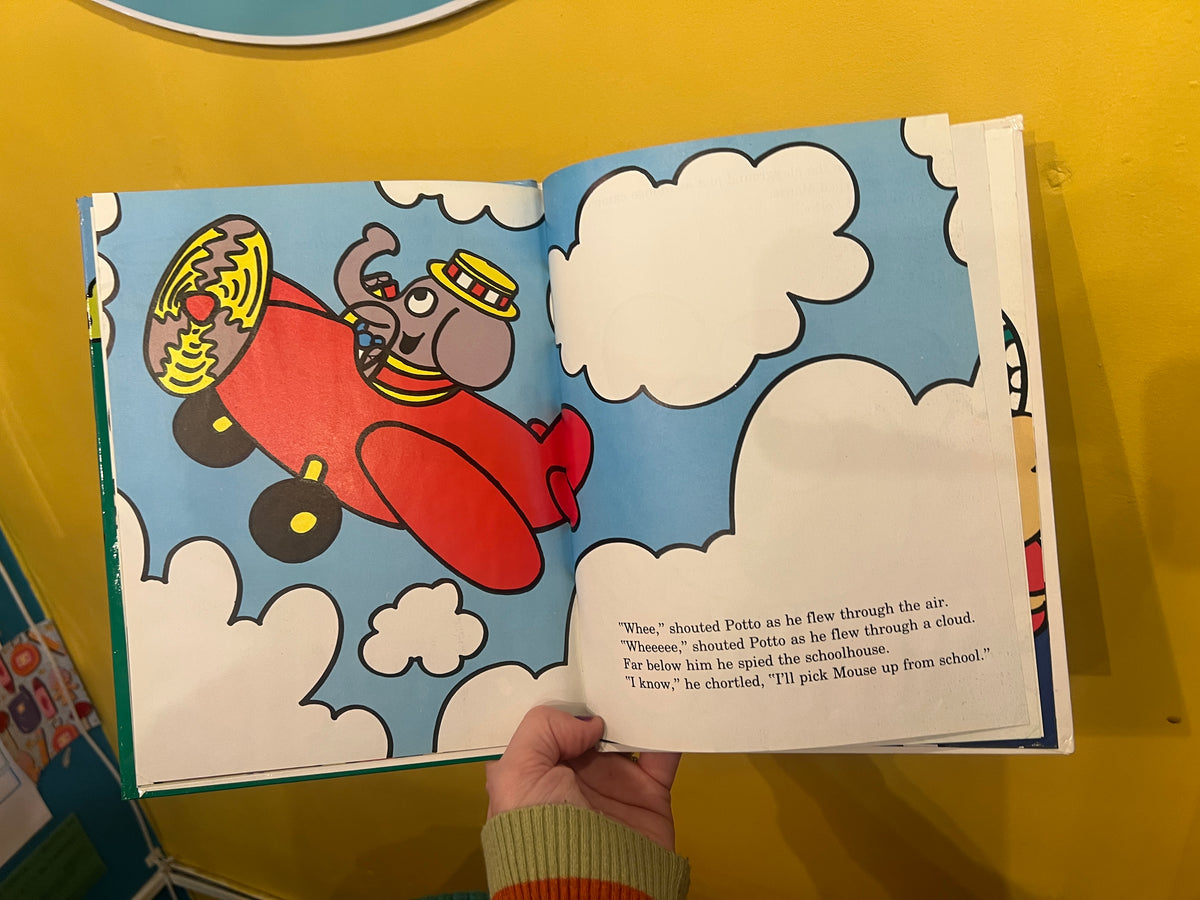 Rare 1982 Hippo Porto & Mouse book