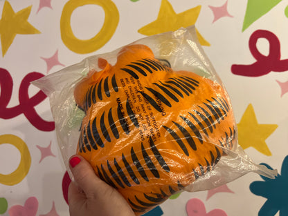 Vintage 90’s Playfaces plush Garfield hanging decor- still sealed with tag