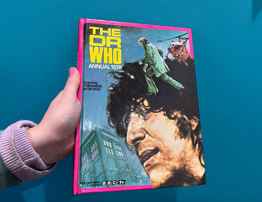 Vintage 1978 Dr Who book