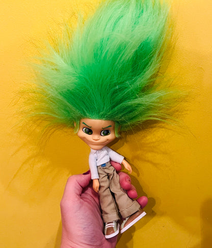 2004 Trollz Coal Trollwell doll