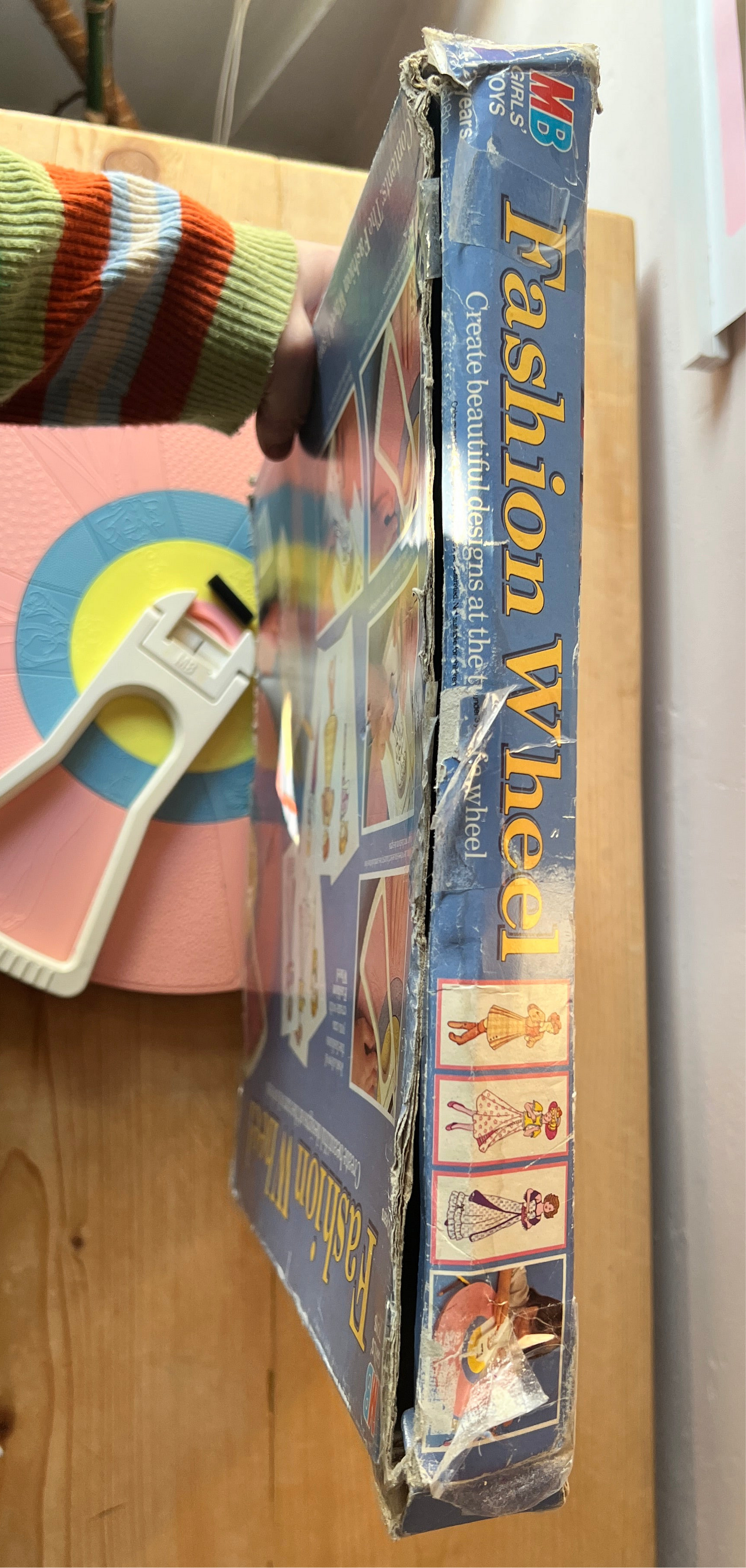 RARE Vintage 1990 Fashion Wheel - incomplete