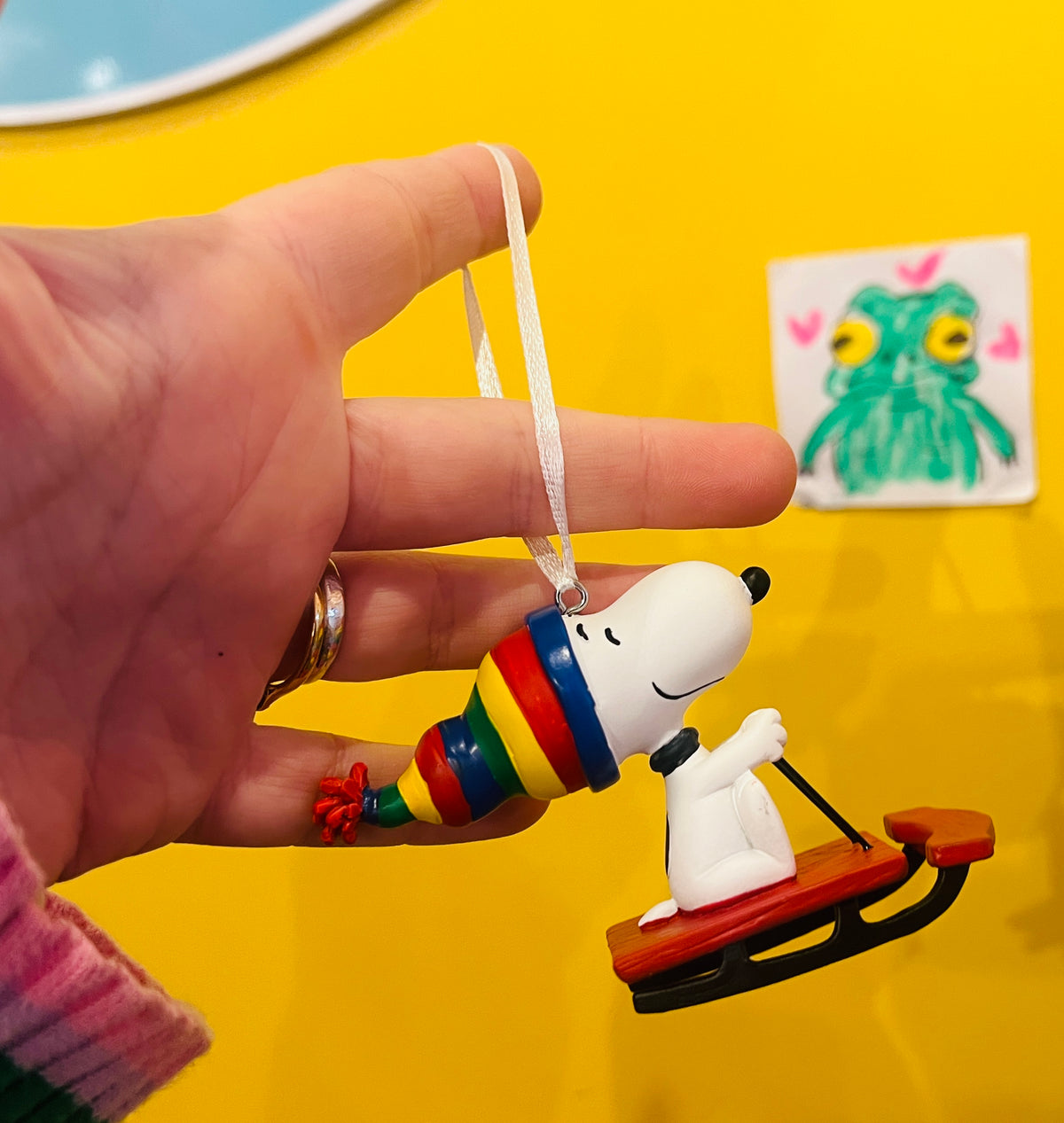 Hallmark Peanuts Snoopy Sledging