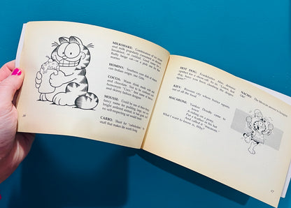 Vintage 1980s Garfield book of Cat Names