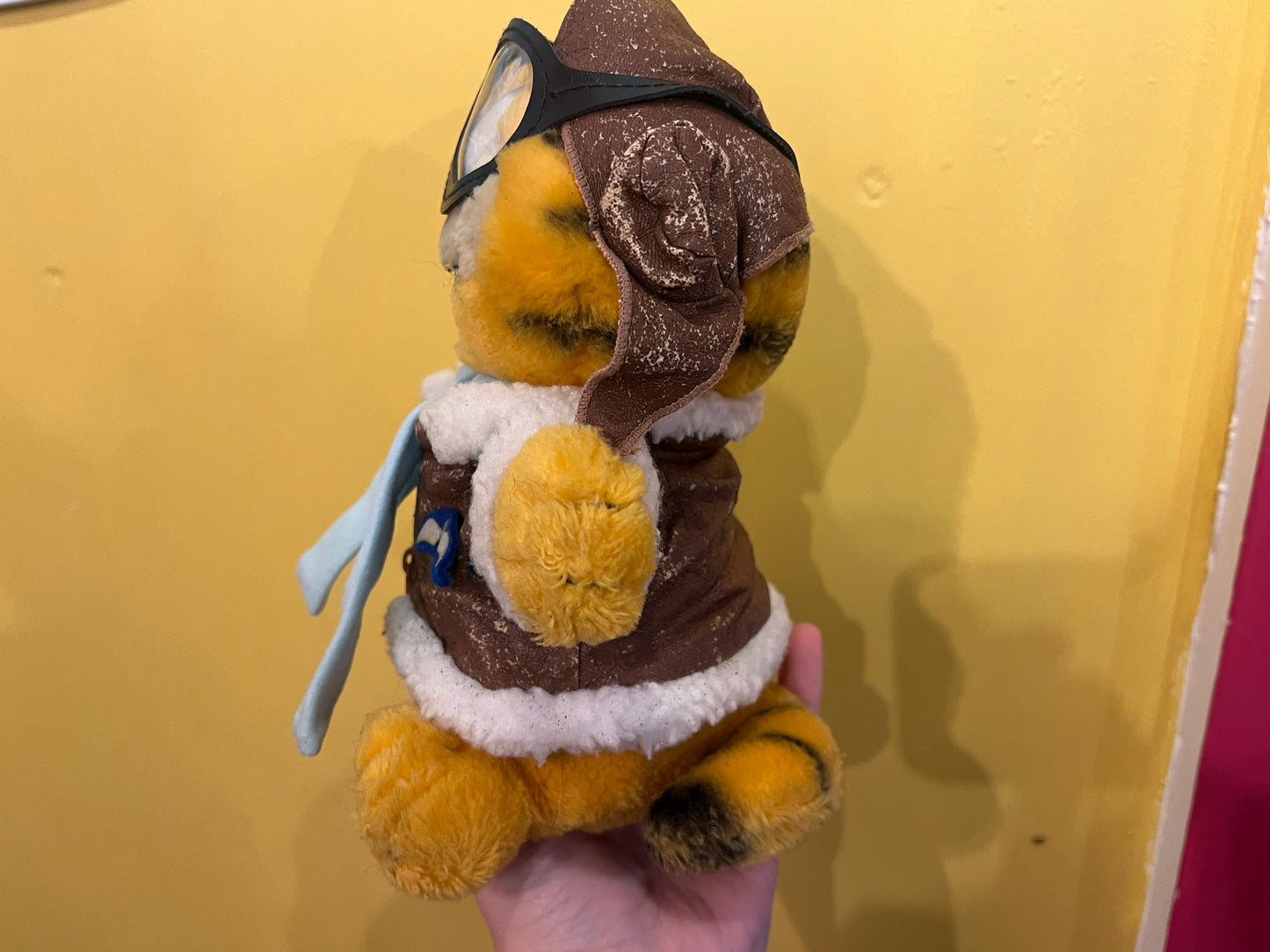 Vintage 1981 Dakin Pilot Garfield