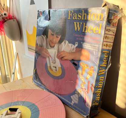 RARE Vintage 1990 Fashion Wheel - incomplete