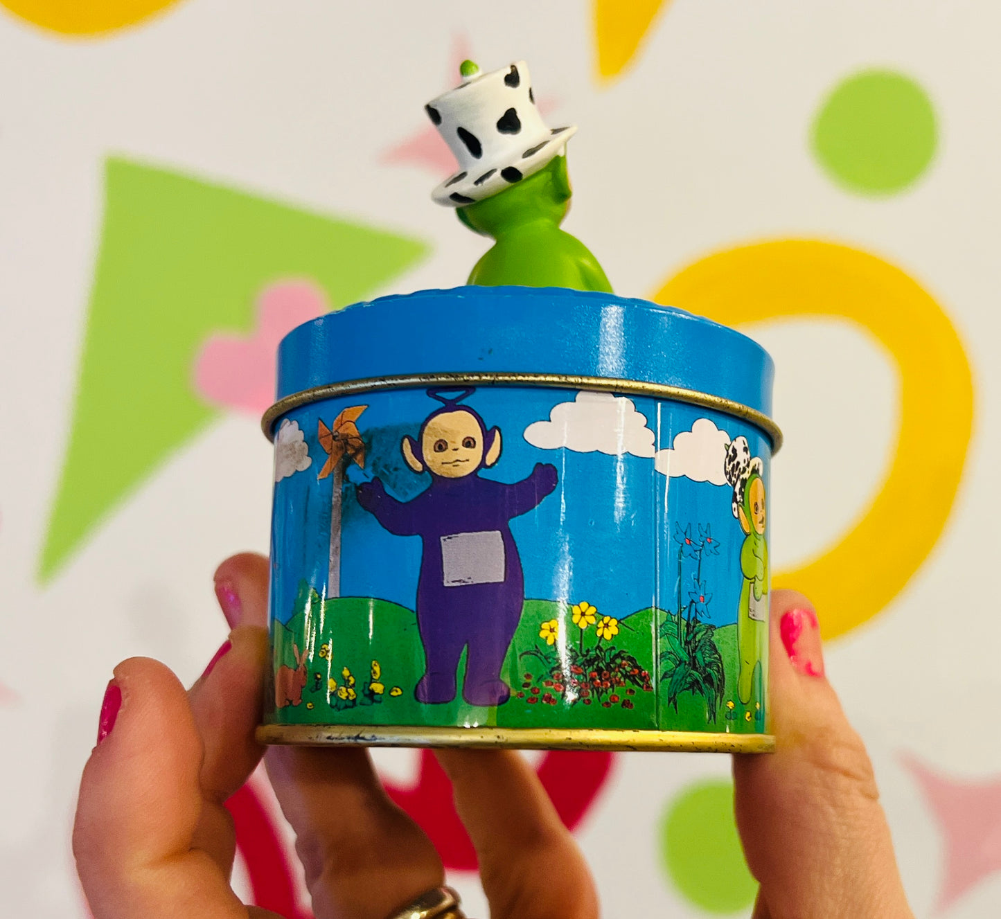 1996 Dipsy Teletubby sweet tin with lid (no sweets)
