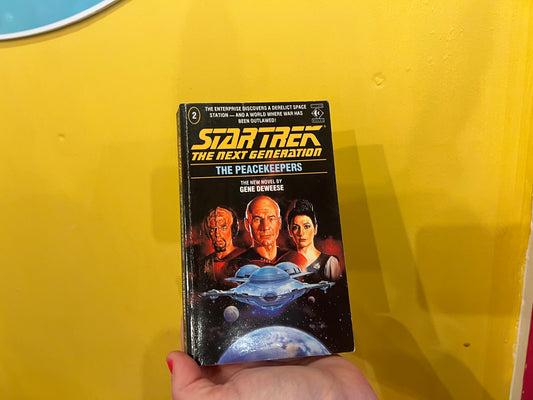 Vintage Star Trek The Next Generation book Slight reader- The Peacekeepers