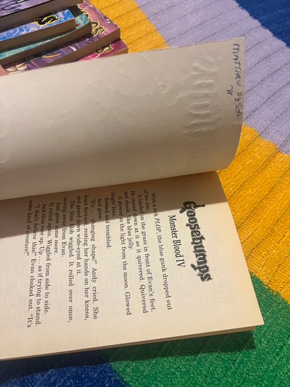 ( 62 ) Monster Blood 4 Goosebumps book