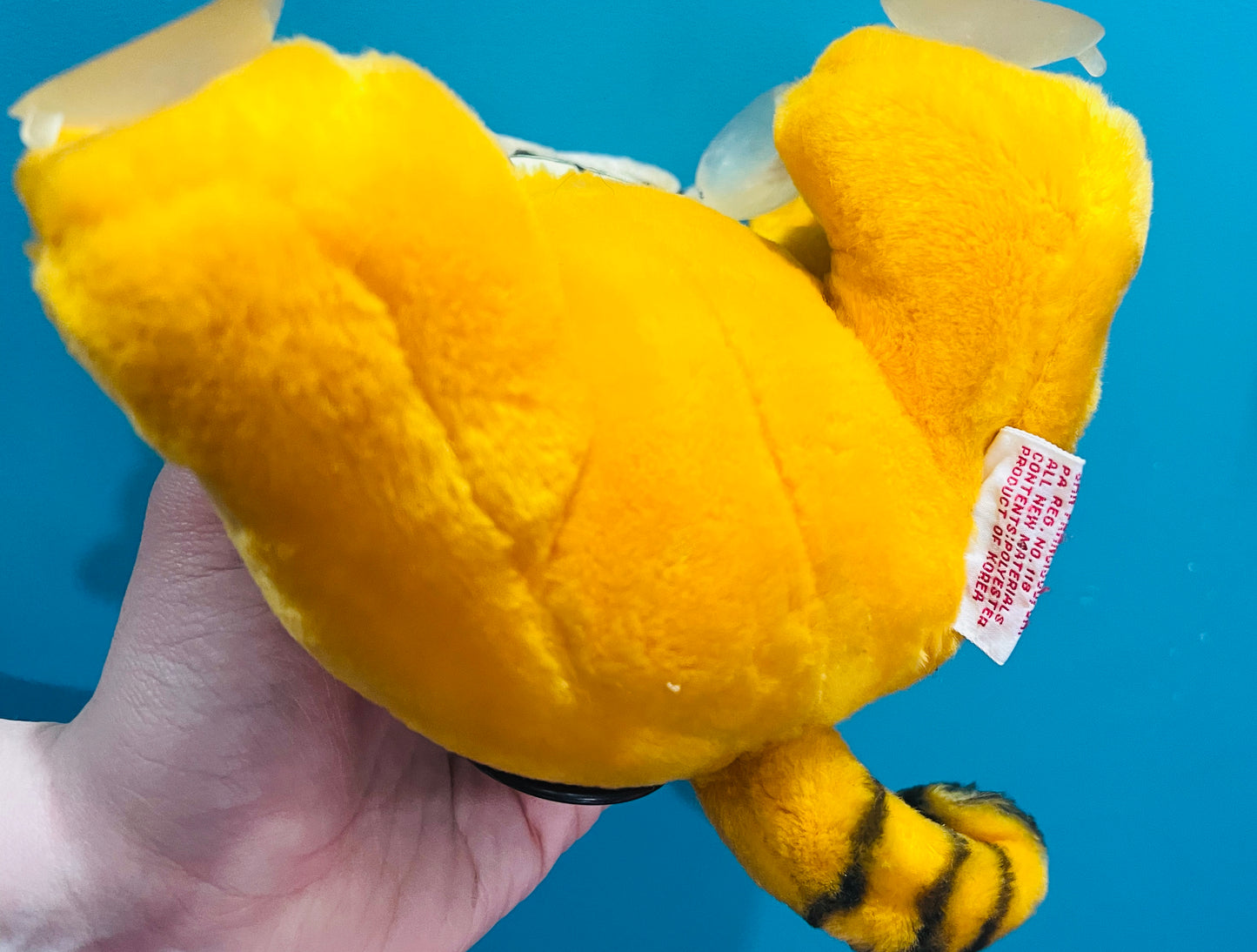 1981 Vintage Eyes On You Garfield plush with suckers!