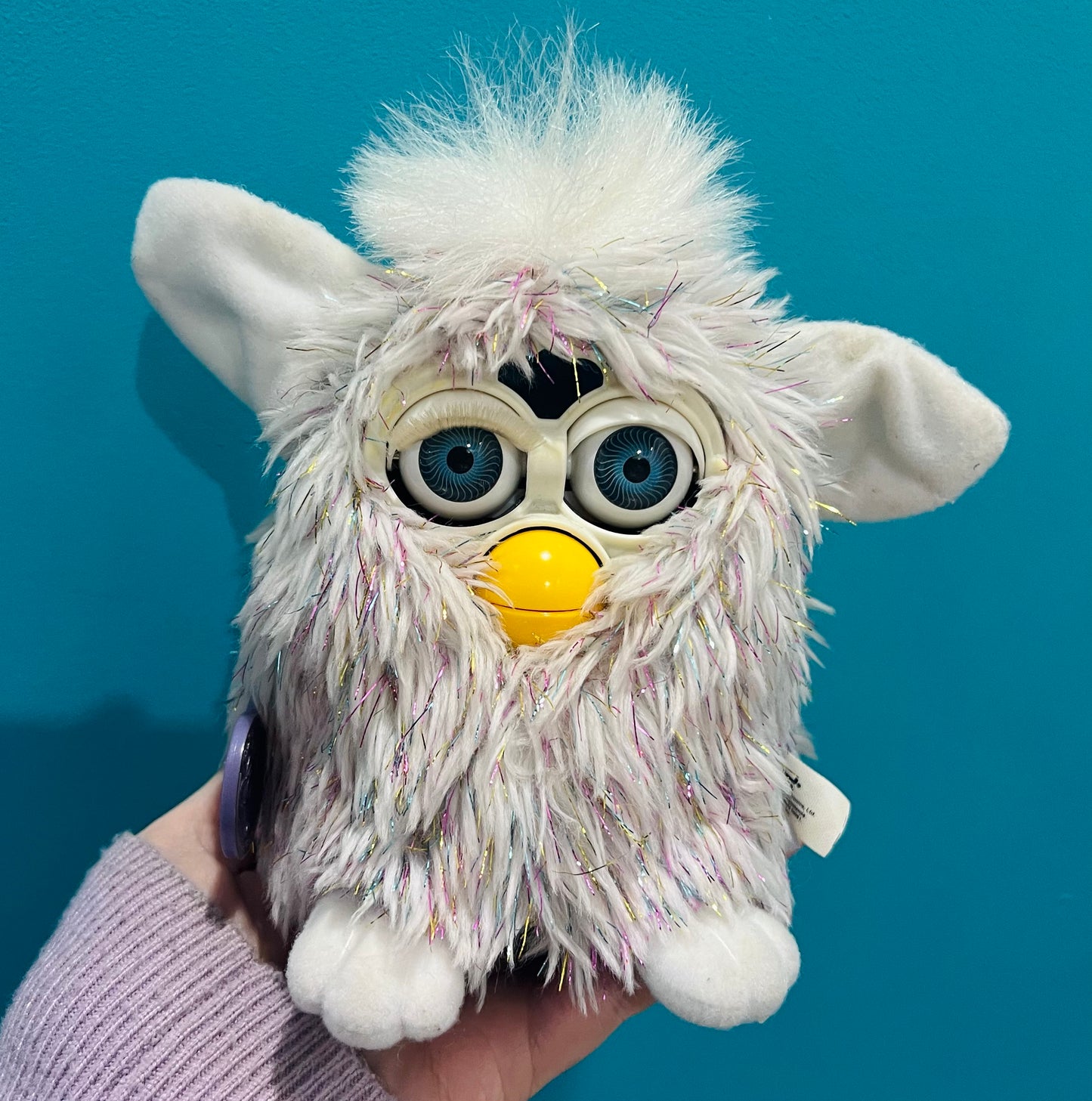 Vintage 1998 Champagne Furby - works but missing one set of lashes