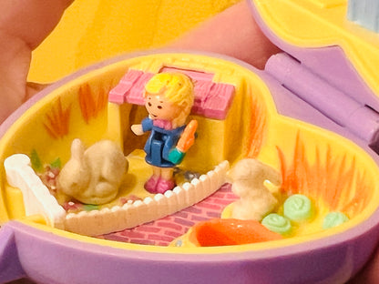 1993 Polly Pocket Pretty Bunnies set - Complete!