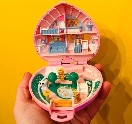 1989 Polly Pocket Country Cottage set - Complete!
