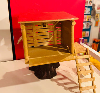 1986 Sylvanian Families Treehouse with Panda family