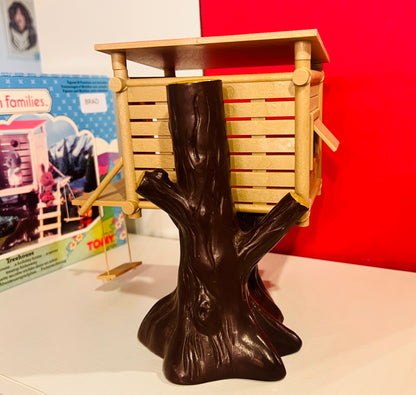 1986 Sylvanian Families Treehouse with Panda family