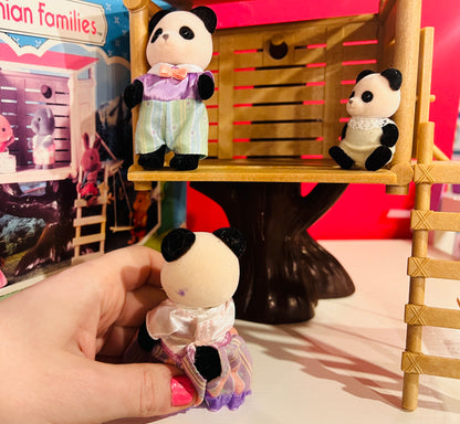 1986 Sylvanian Families Treehouse with Panda family