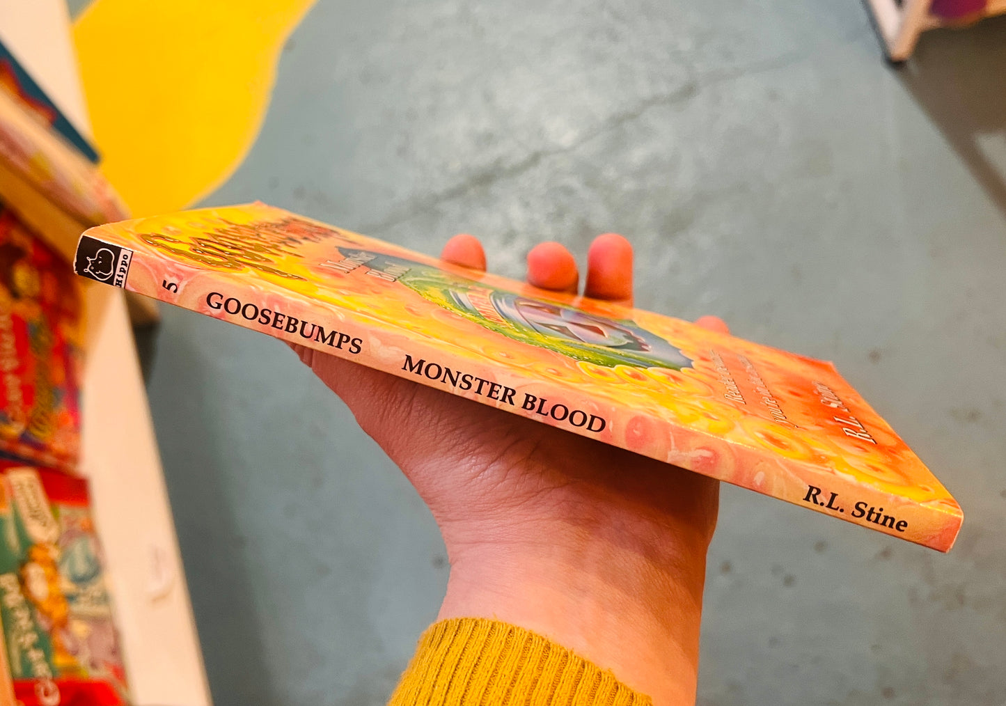 ( 5 ) Monster Blood Goosebumps book