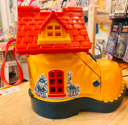 1983 Matchbox Shoe School Playlet