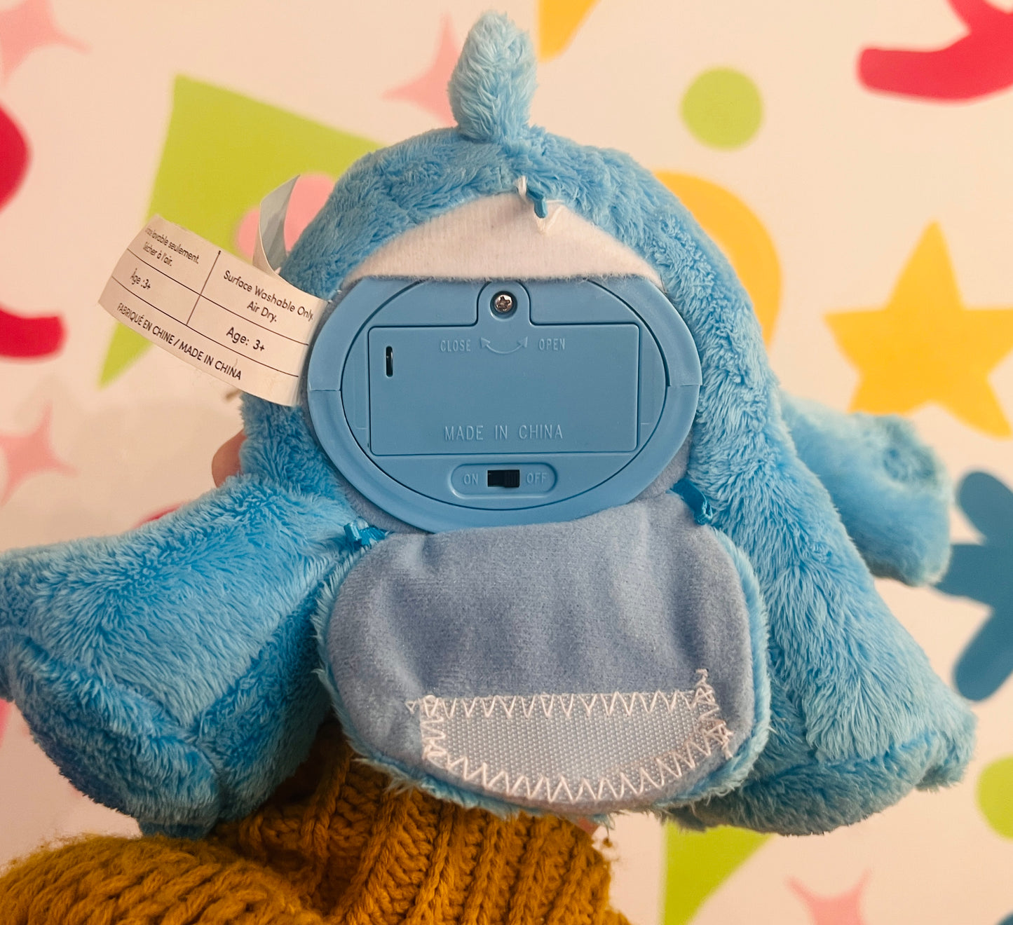 Blue's Clues & You Peek- A-Blue talking plush toy