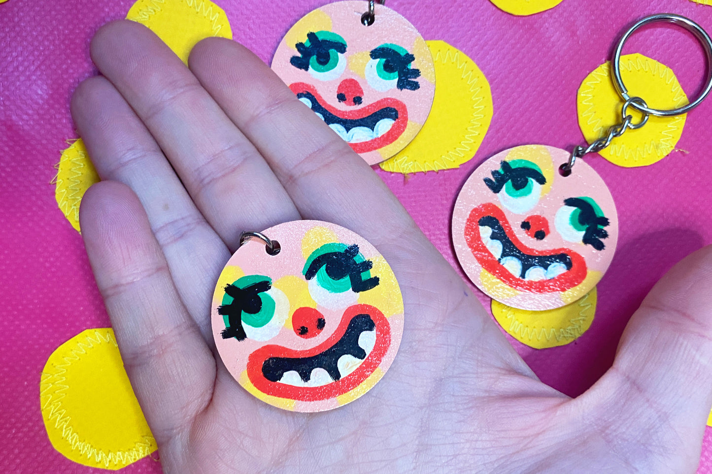 Hand painted Mr Blobby inspired wooden 4cm keyring